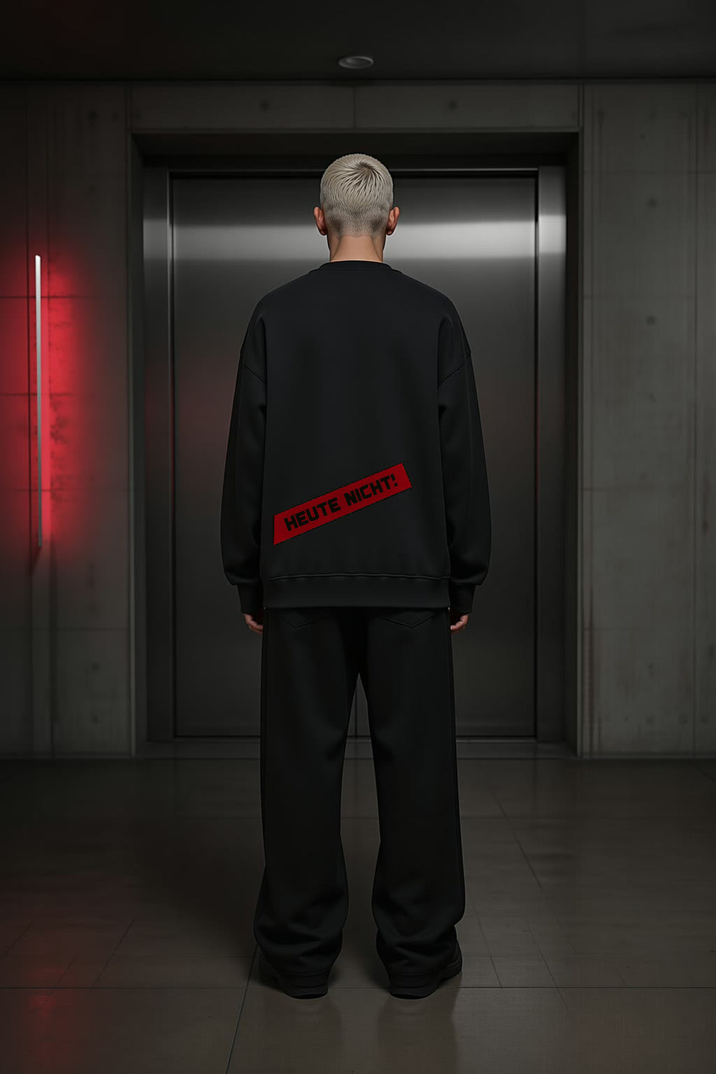 BERLIN BOUNCER · RED ED. - Organic Oversize Sweatshirt · HINTEN / 02